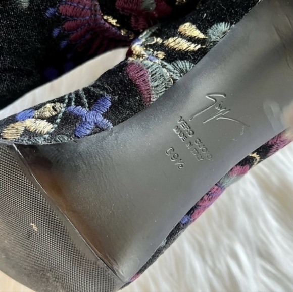 Giuseppe Zanotti Bimba Magdalena Floral Velvet Brocade Embroidered Sock Booties - Picture 8 of 9